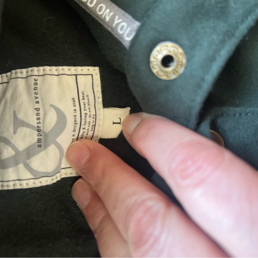 AMPERSAND AVE. Forest Green Sweatshirt large - Picture 7 of 7